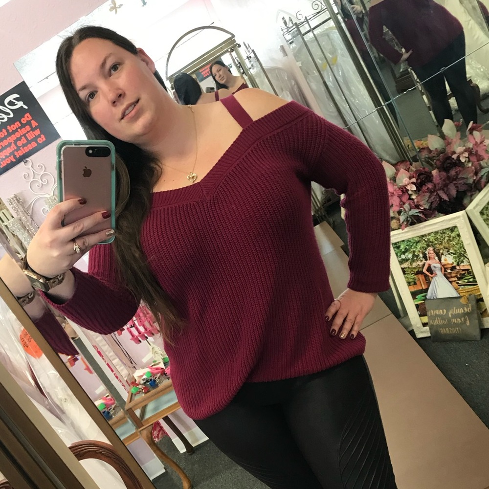 Torrid Off Shoulder Vneck Tunic Sweater Wine 00